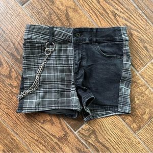 Plaid Split Shorts